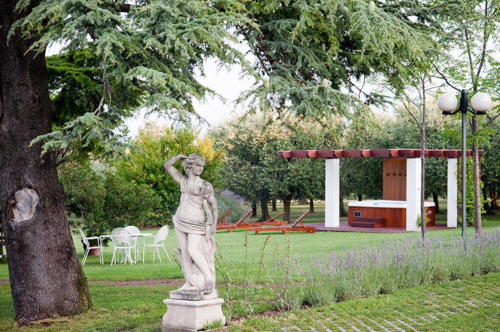 Quercia Belvedere Relais Bardolino Bagian luar foto