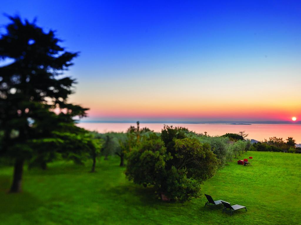 Quercia Belvedere Relais Bardolino Bagian luar foto